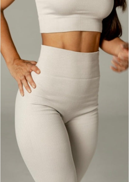 LEGGINS SEAMLESS PUSH UP - CREMA